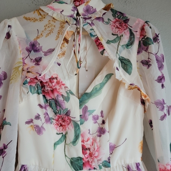 Keepsake About Us Longsleeve Floral Dress size 00 NWT - Picture 8 of 13